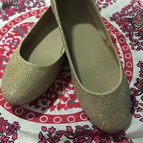 Charlotte Russe Shoes - Glitter flats ✨💕💕